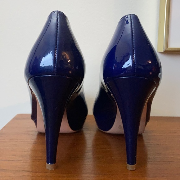 Prada 4” blue patent leather pump - Picture 4 of 6